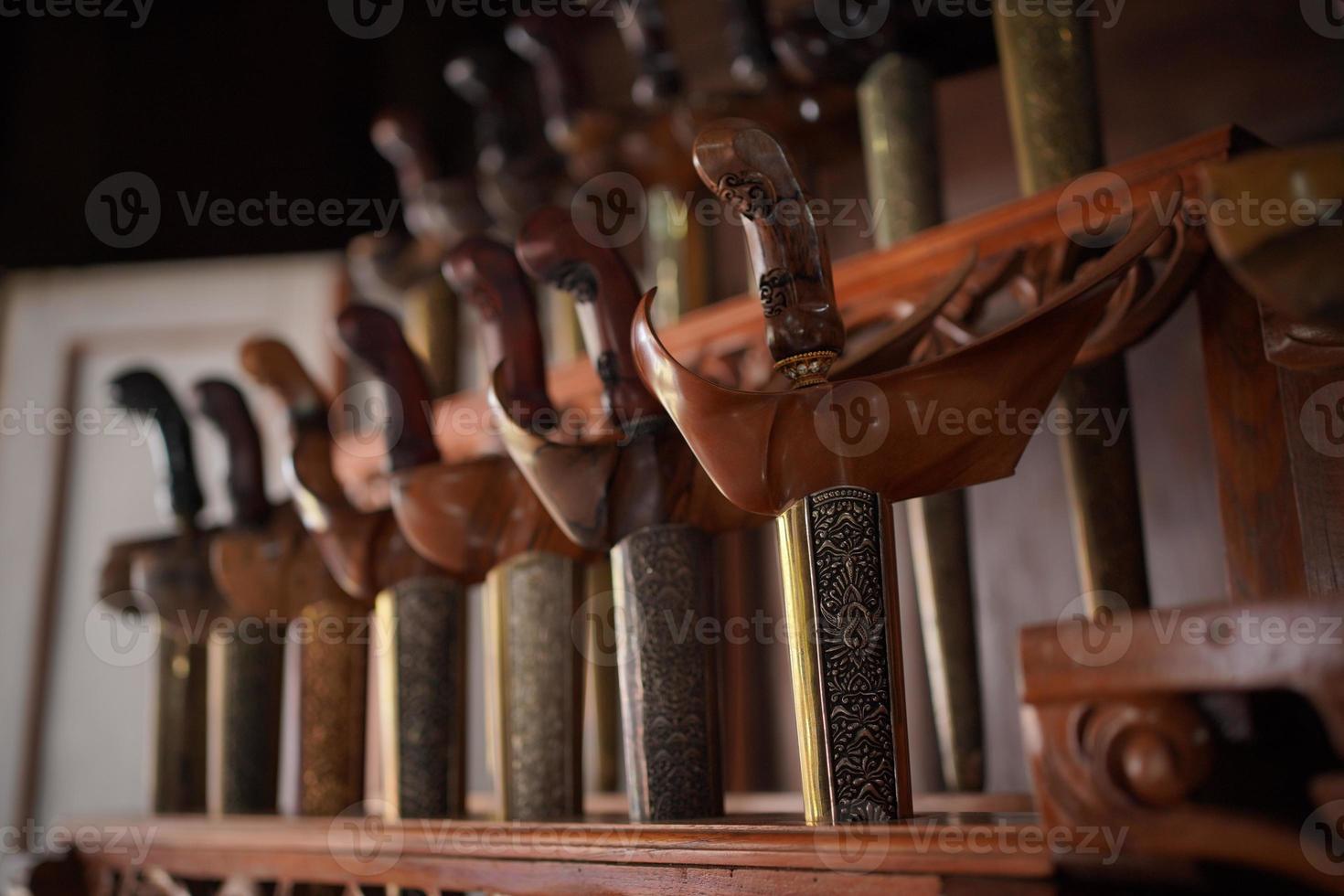 el keris javanés que se muestra es un arma tradicional foto