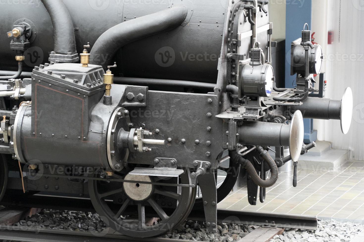 detalle de las ruedas del antiguo tren de vapor foto