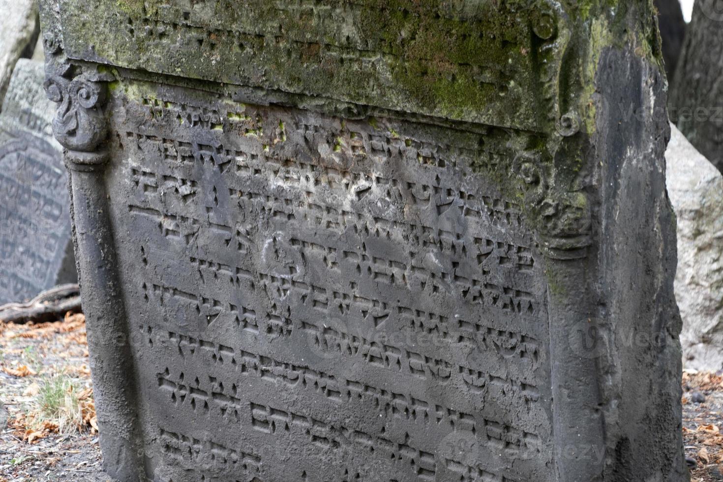 antiguo cementerio judío en praga foto