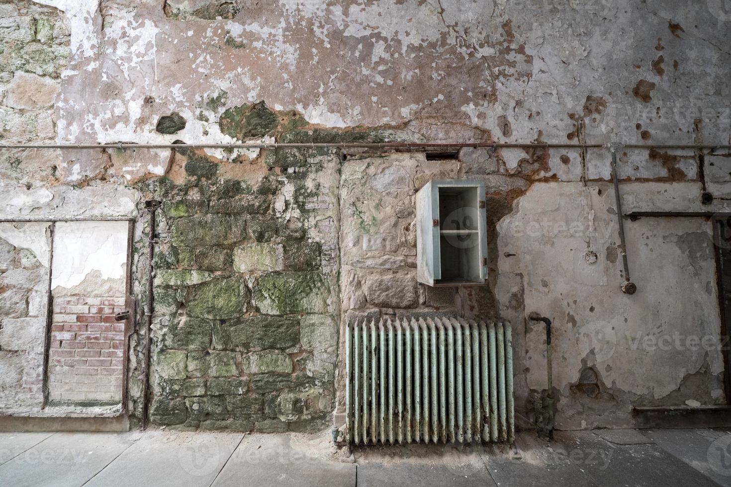 old philadelphia abandoned penitentiary photo