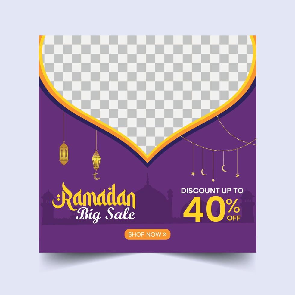 banner de venta de oferta cuadrada de anuncios de ramadán. saludos temáticos de ramadán con linterna, media luna y ventanas islámicas. vector