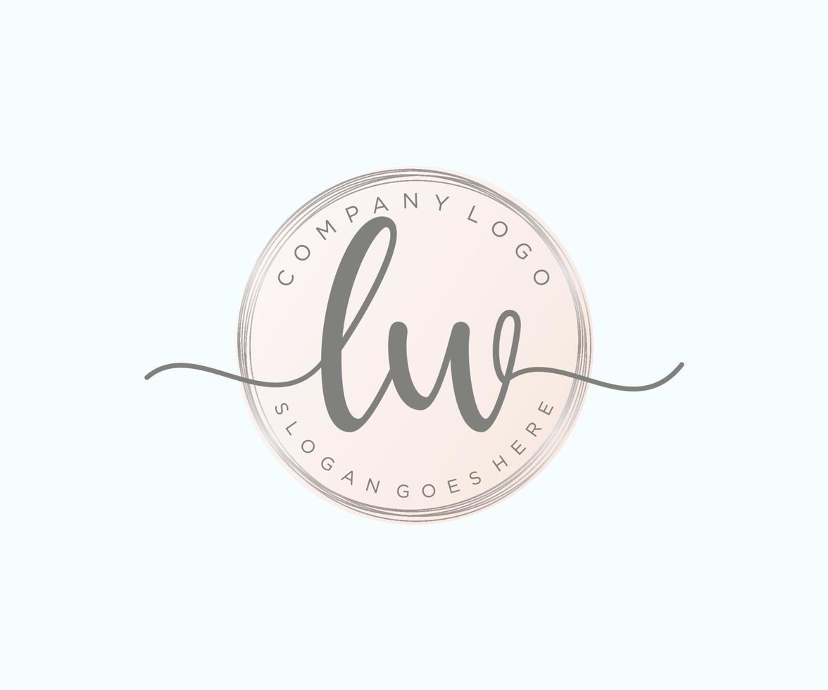 logotipo femenino inicial lw. utilizable para logotipos de naturaleza, salón, spa, cosmética y belleza. elemento de plantilla de diseño de logotipo de vector plano.