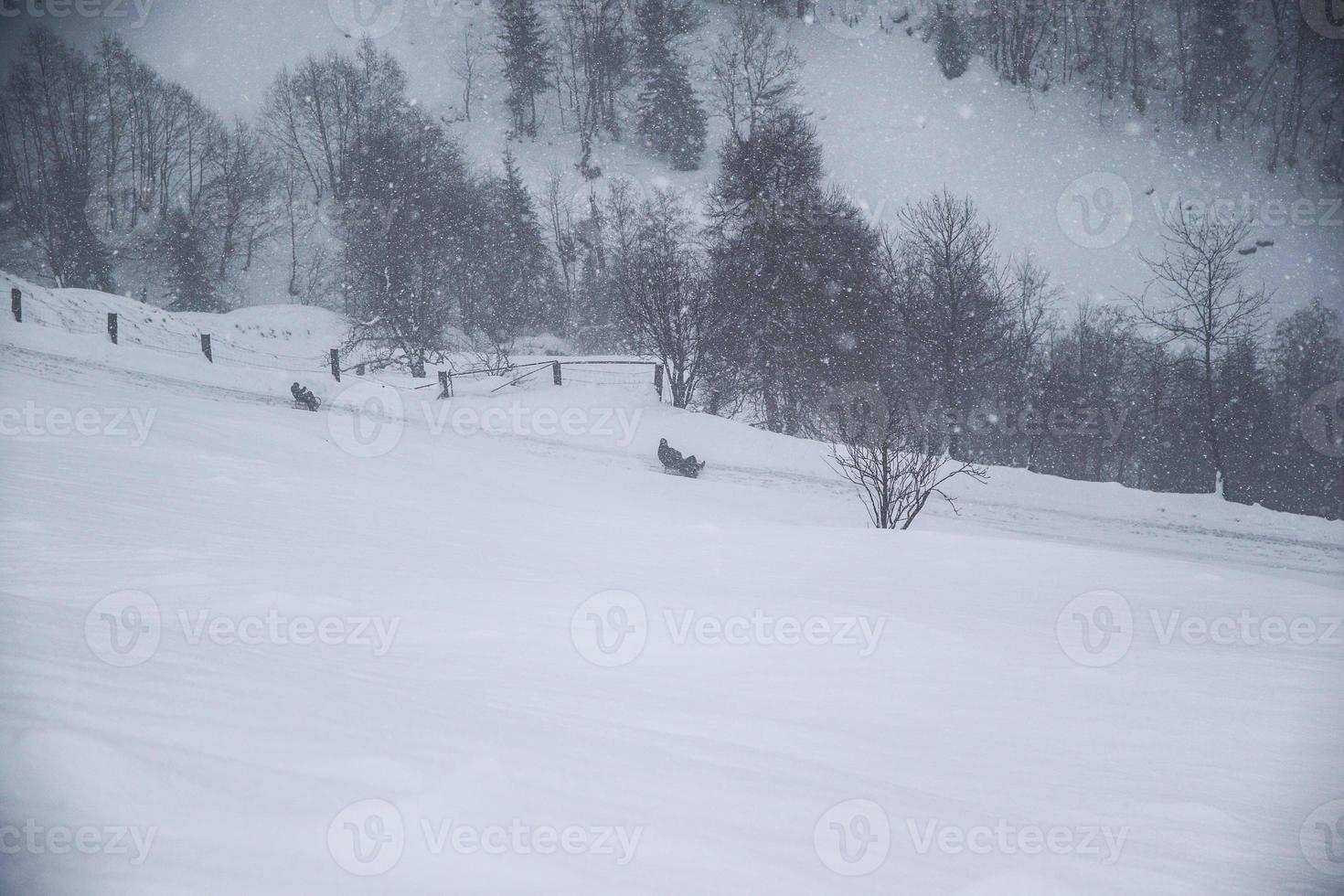 paisaje invernal en los alpes austríacos foto