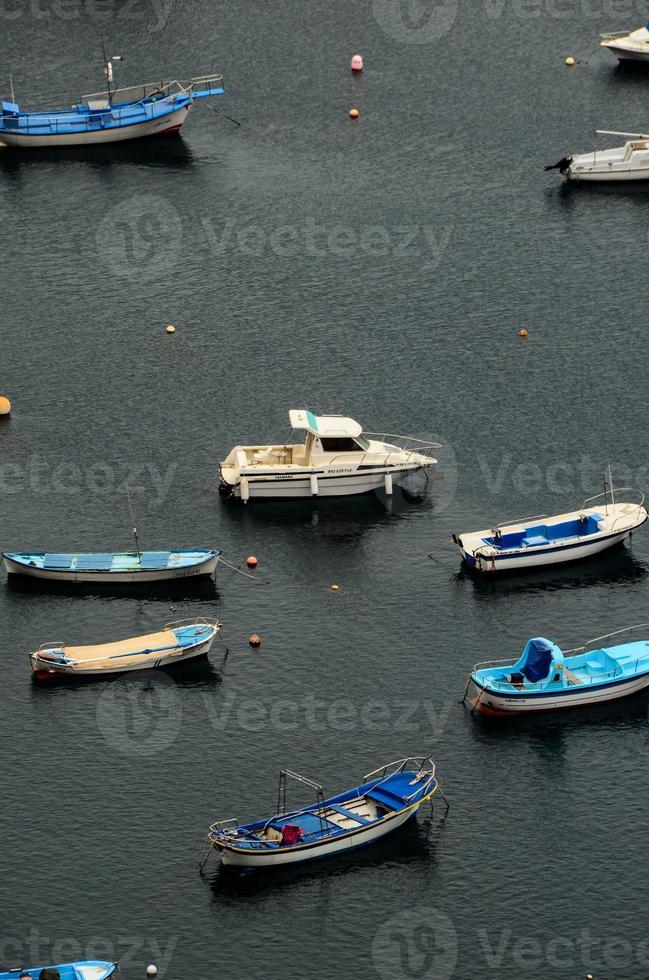 barcos en el mar foto