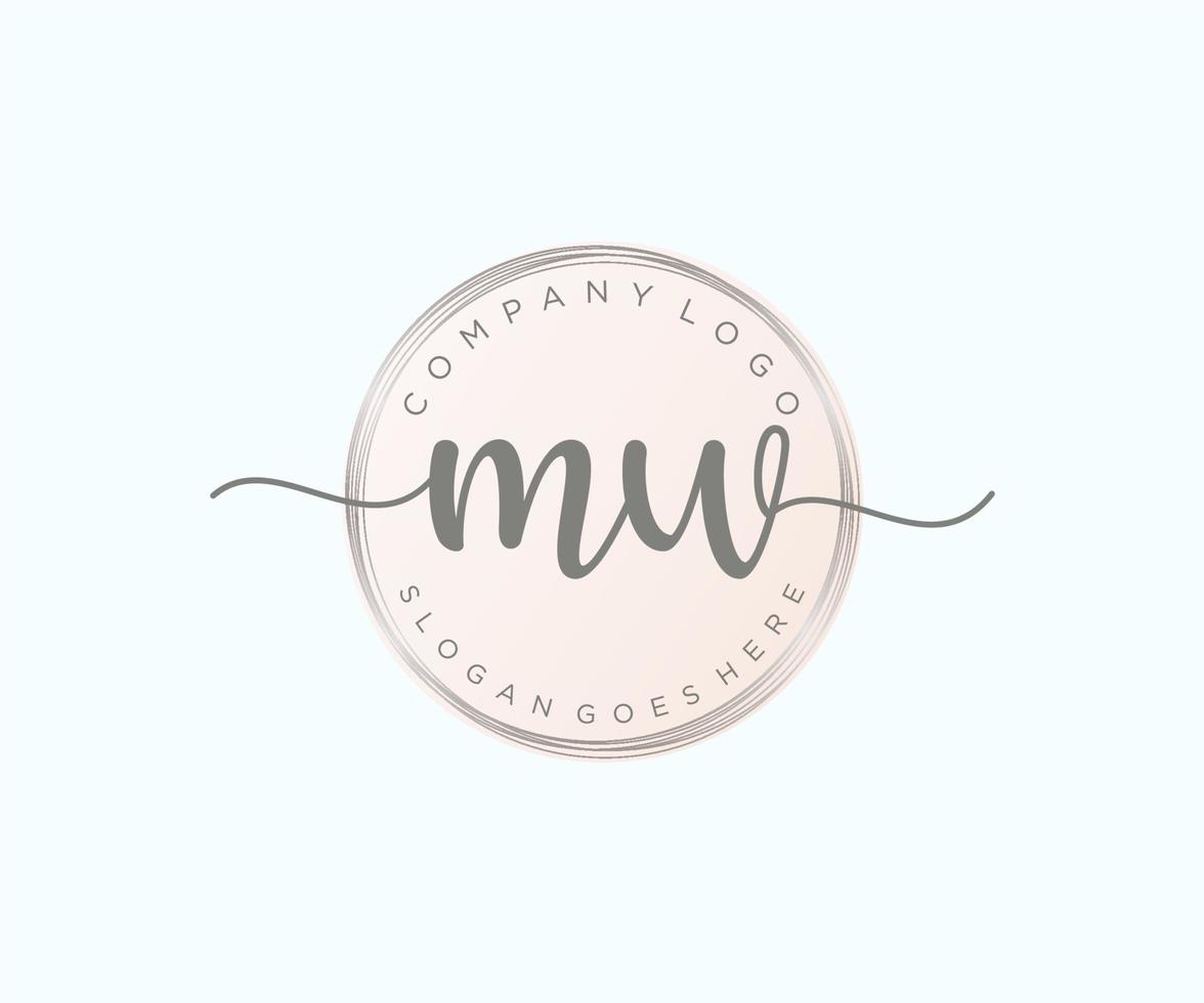 logotipo femenino mw inicial. utilizable para logotipos de naturaleza, salón, spa, cosmética y belleza. elemento de plantilla de diseño de logotipo de vector plano.