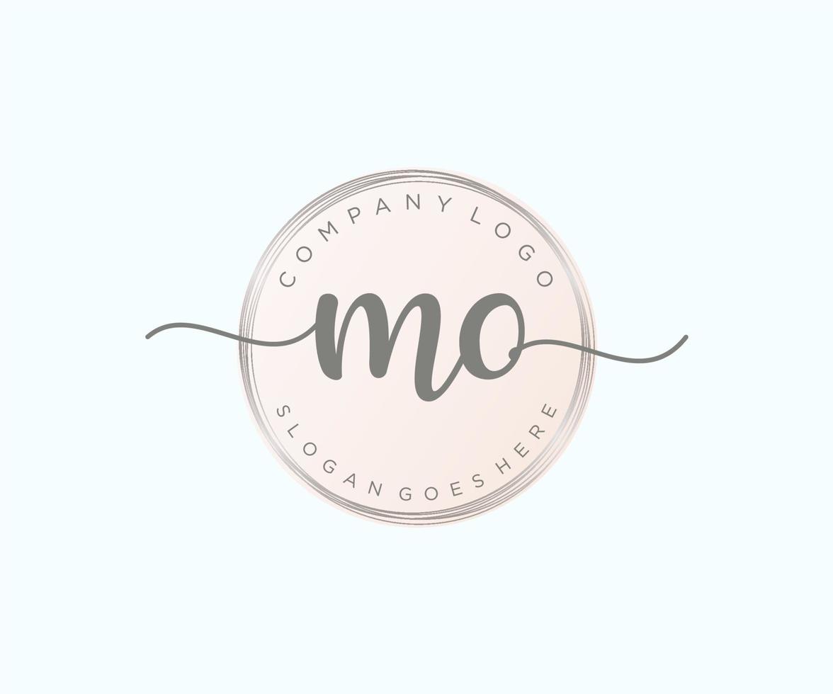 Initial MO feminine logo. Usable for Nature, Salon, Spa, Cosmetic and Beauty Logos. Flat Vector Logo Design Template Element.