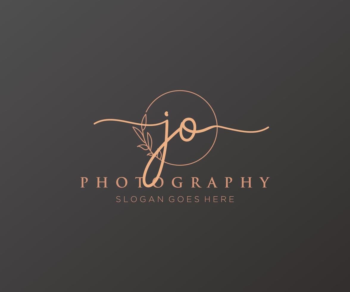 Initial JO feminine logo. Usable for Nature, Salon, Spa, Cosmetic and Beauty Logos. Flat Vector Logo Design Template Element.