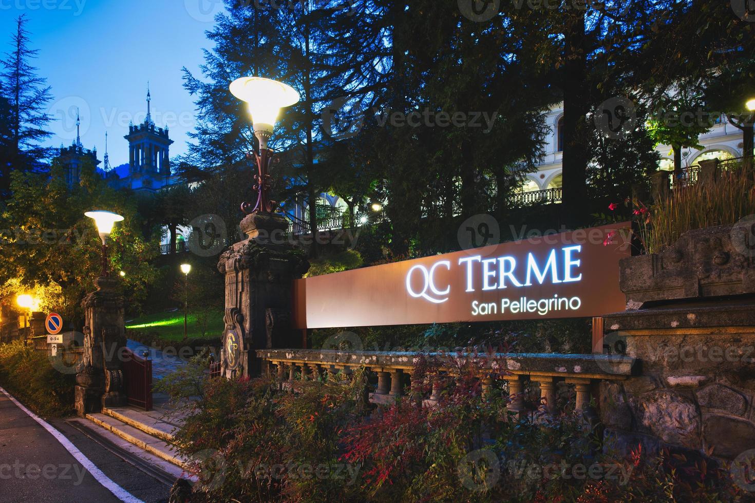 Entry to the QC Terme SPA. At the San Pellegrino Terme casino photo