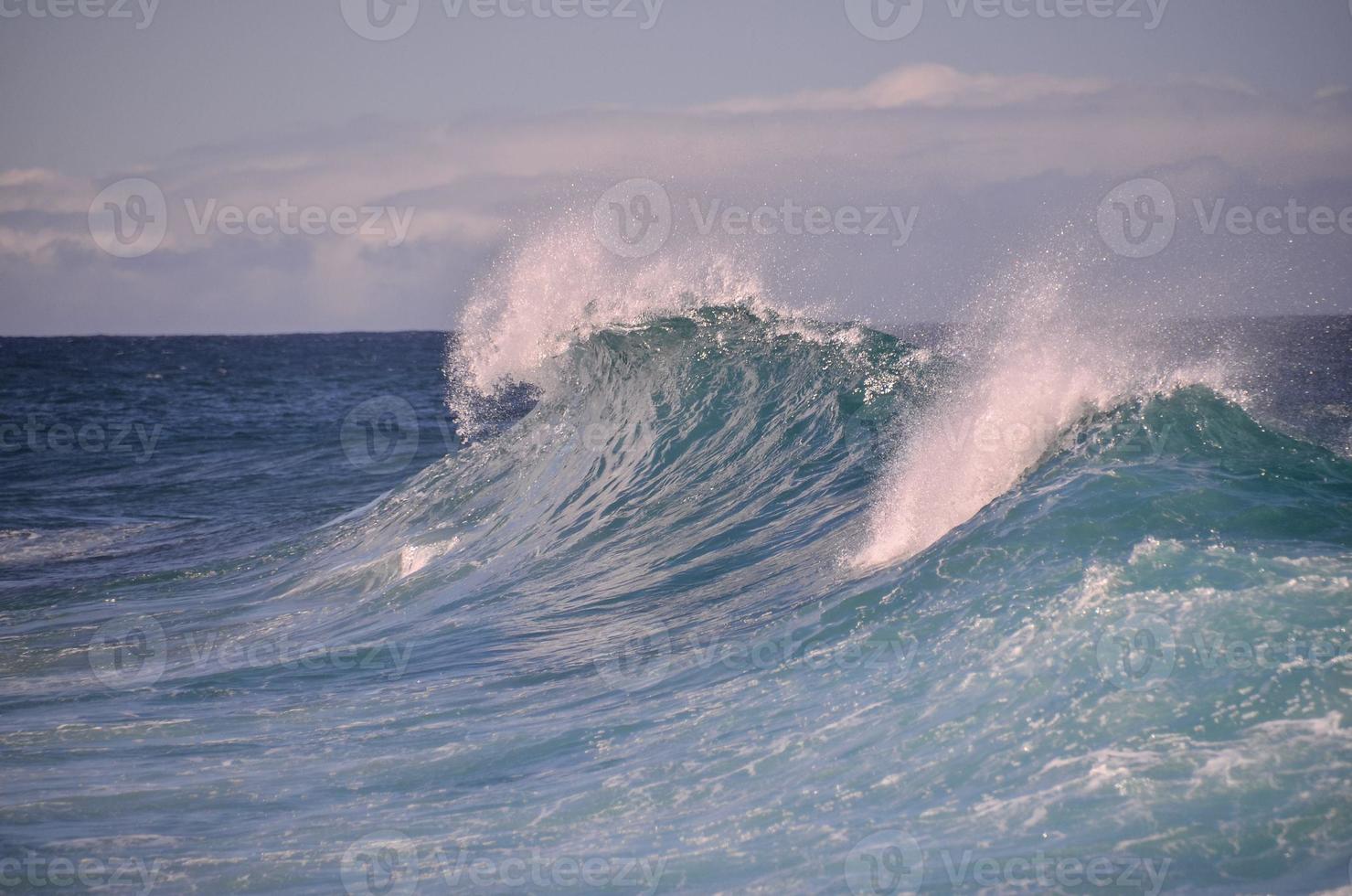 Huge sea waves photo