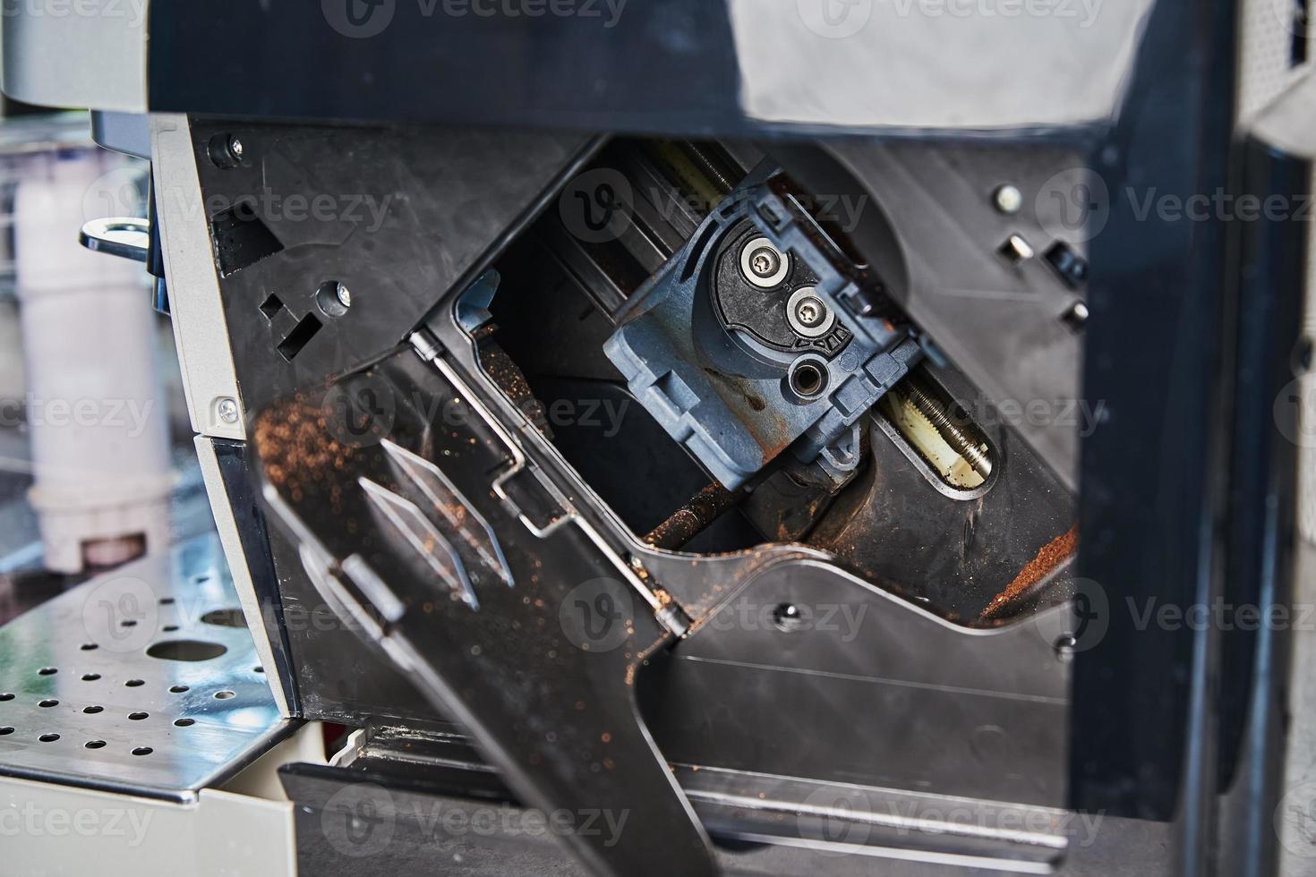 Automatic coffee machine maintenance 18911101 Stock Photo at Vecteezy