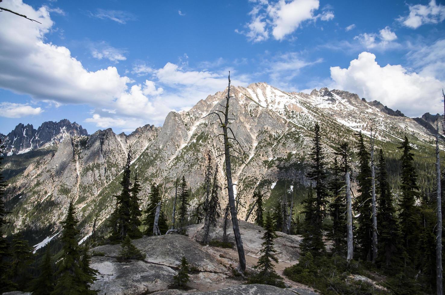 North cascades mountains photo