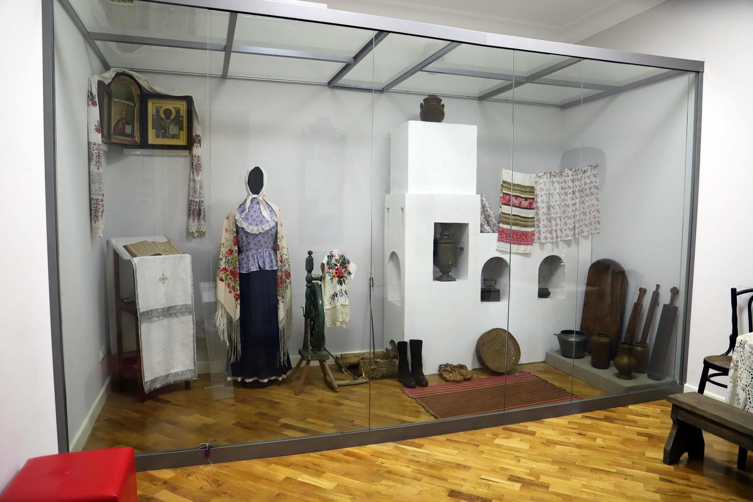 makhachkala, daguestán.rusia.20 de septiembre de 2022.el museo aul de daguestán.el interior de una cabaña tradicional rusa. foto
