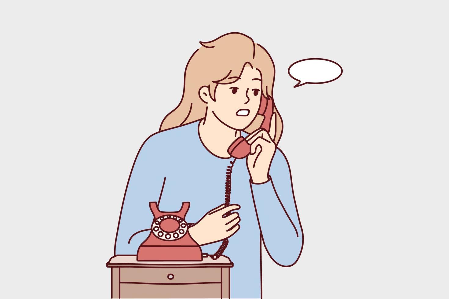 mujer joven habla en el viejo teléfono con cable en casa. las mujeres tienen conversación por teléfono fijo. comunicación y llamada. ilustración vectorial vector