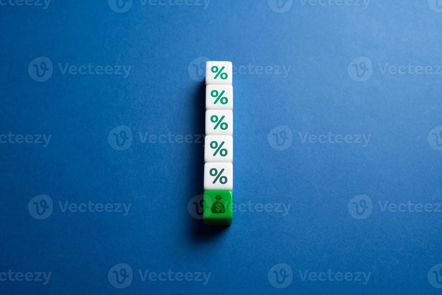 An increase in the interest rate on the deposit. Profitable profitable offer, reward for long-term cooperation and participation in the program. Added value. Cashback shopping bonus. photo