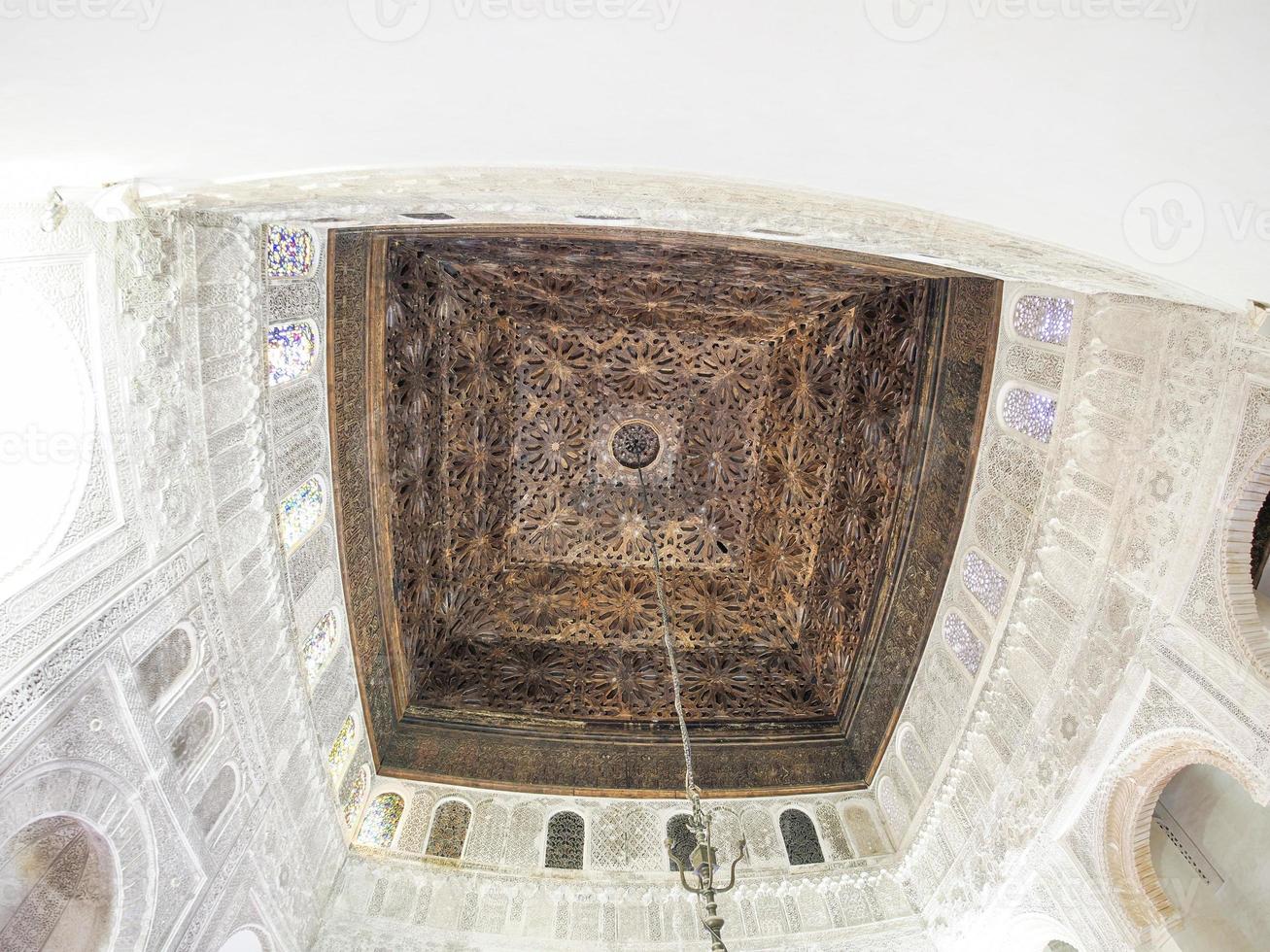 al-attarine madrasa en fez, marruecos foto