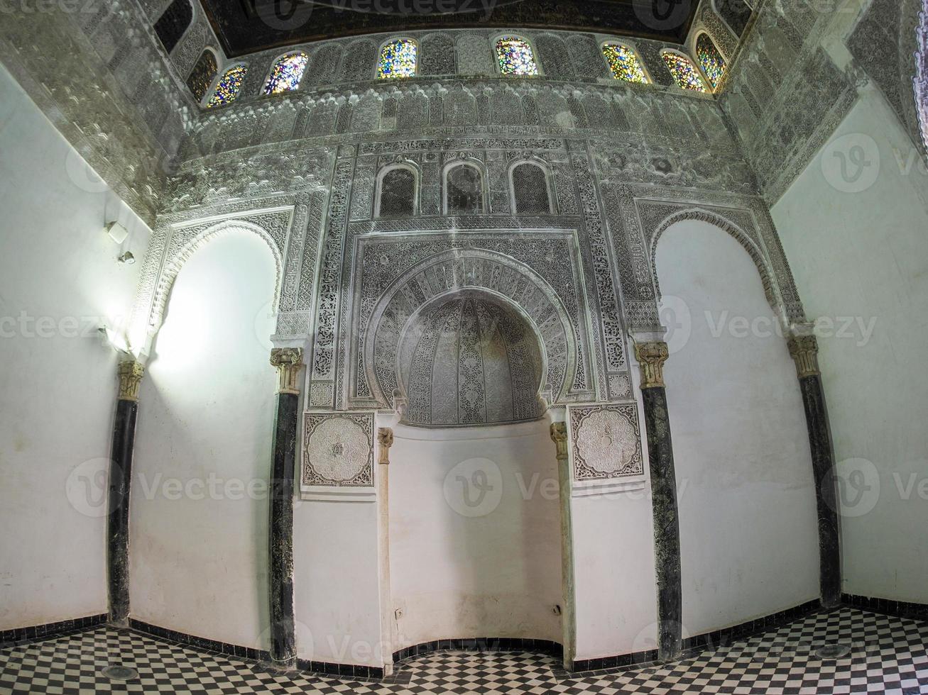 al-attarine madrasa en fez, marruecos foto