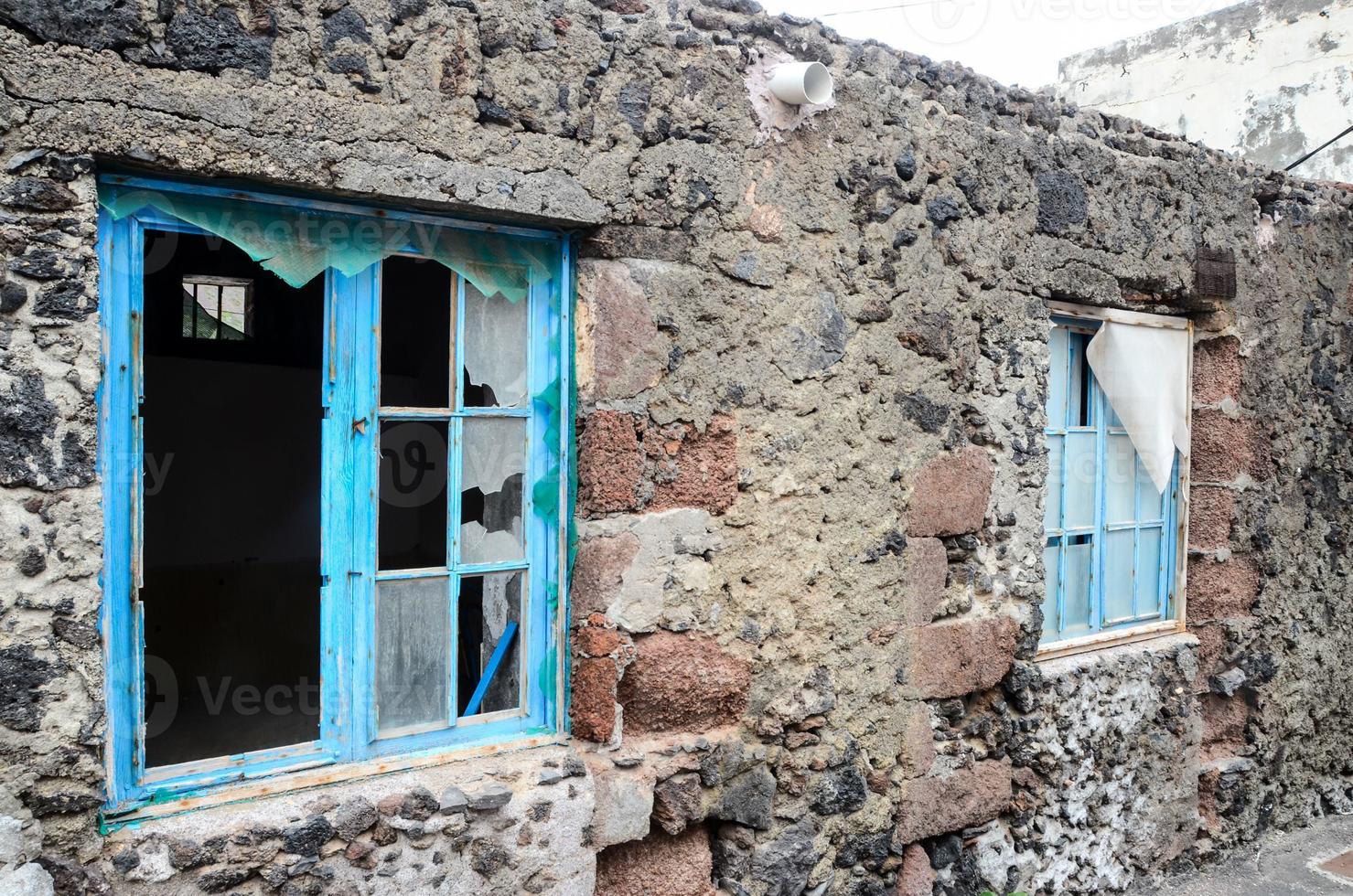 Old abandoned building photo