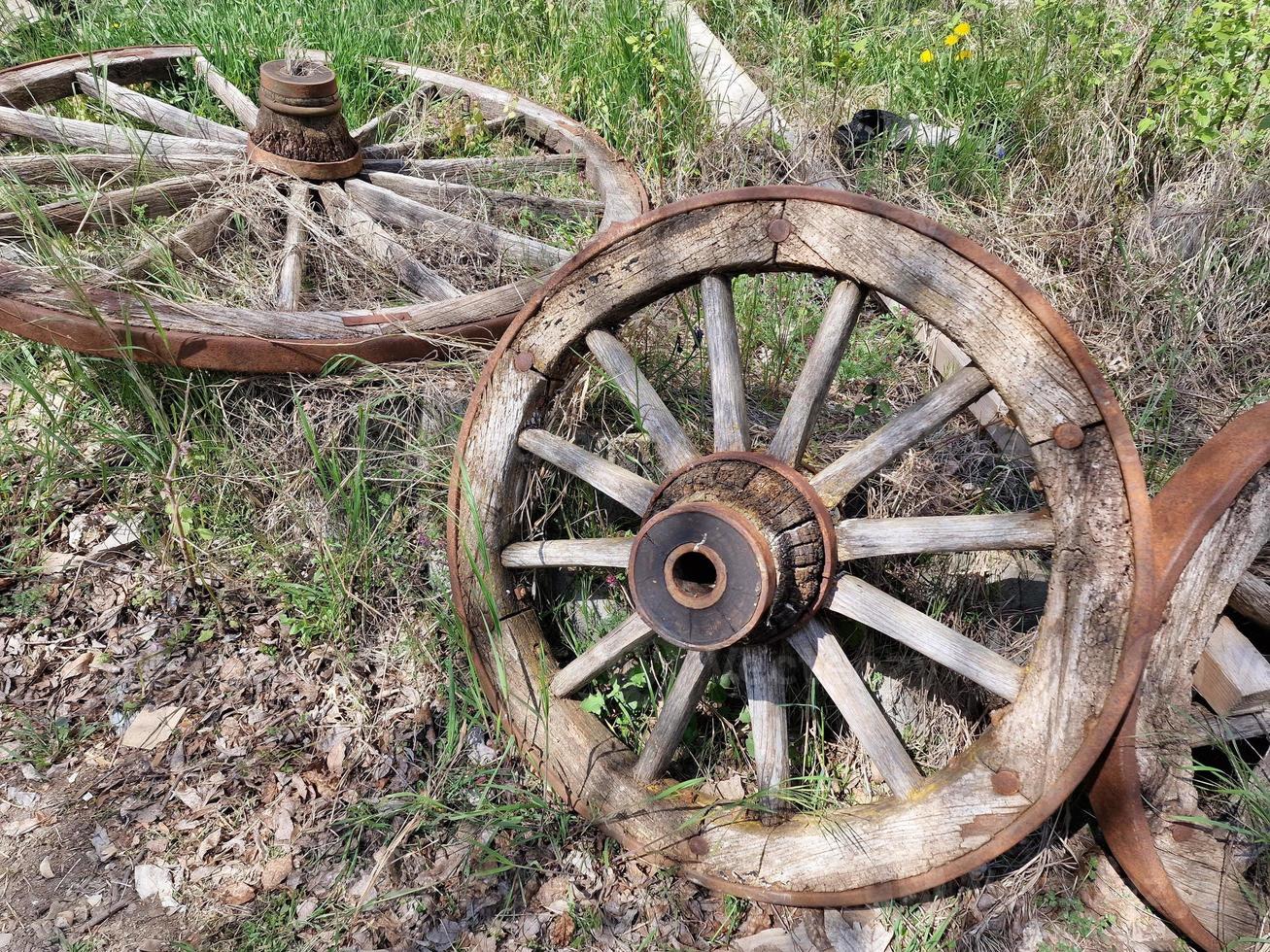 Old wagon wheel wooden circle photo