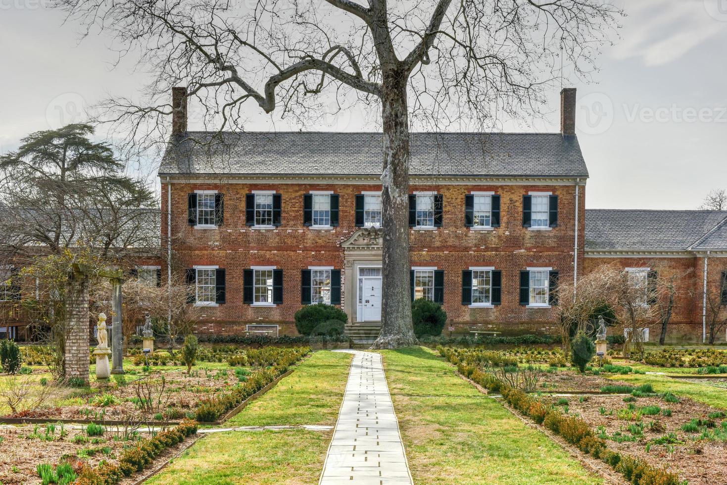 Chatham Manor, a Georgian-style home completed in 1771 on the Rappahannock River in Stafford County, Virginia, opposite Fredericksburg. photo