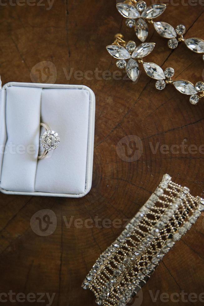 Wedding rings and bands photo