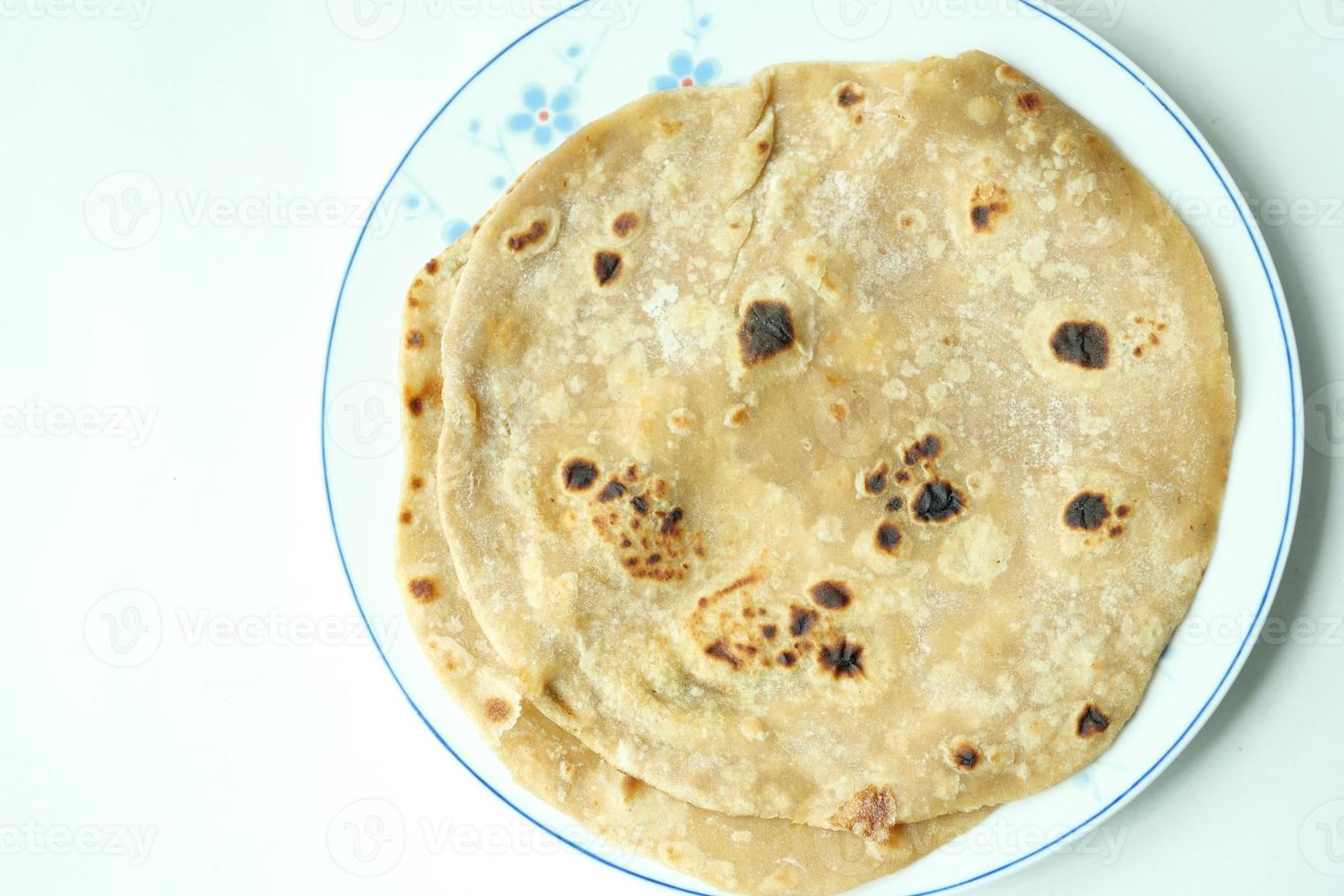 roti chapati casero en la mesa. foto