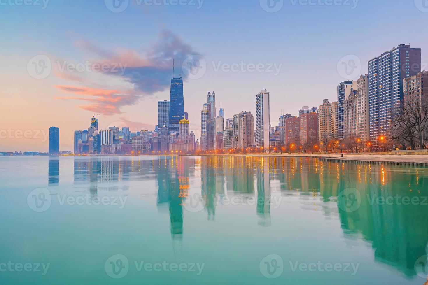 Downtown chicago skyline cityscape of Illinois, USA photo