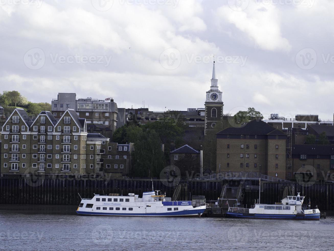 the thames river in uk photo