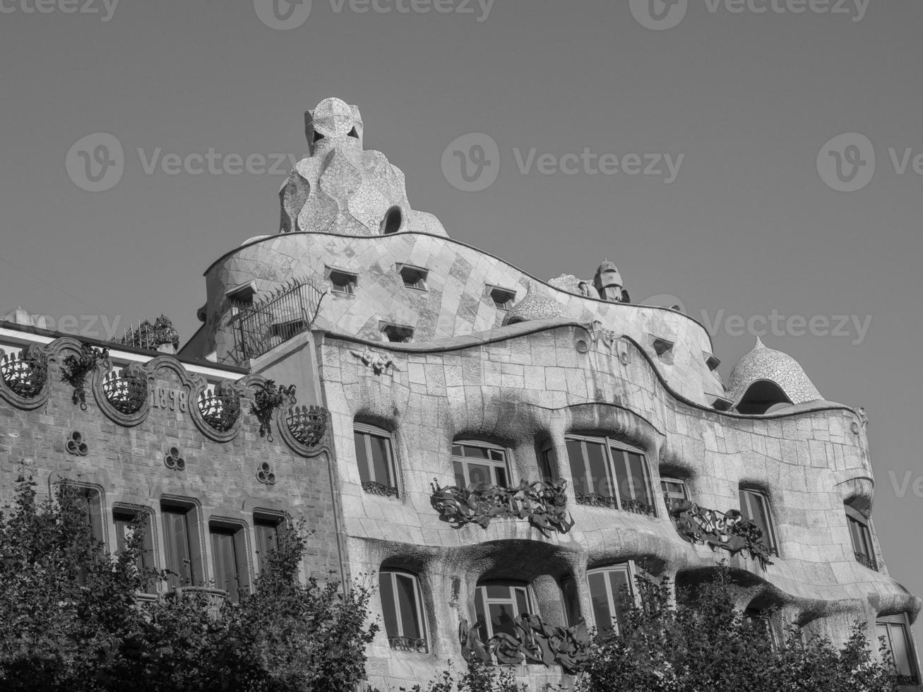 the city of barcelona photo