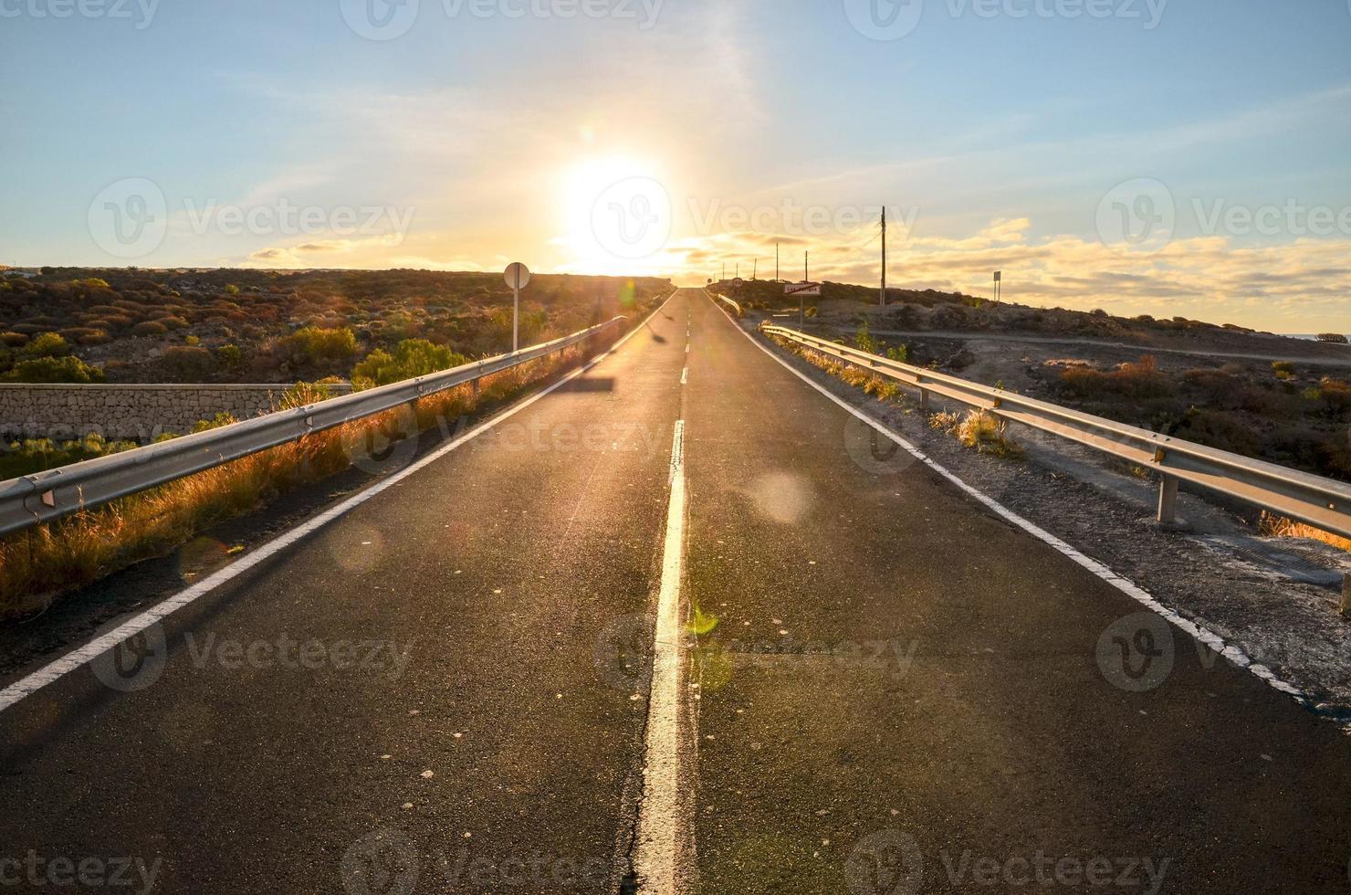 vista panorámica de la carretera foto