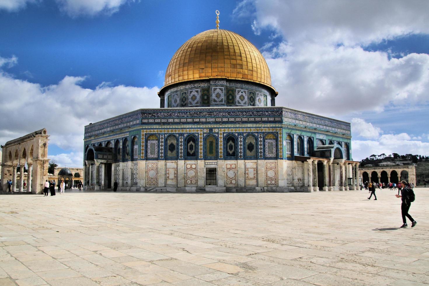 jerusalén en israel en mayo de 2019. una vista de la cúpula de la roca en jerusalén foto