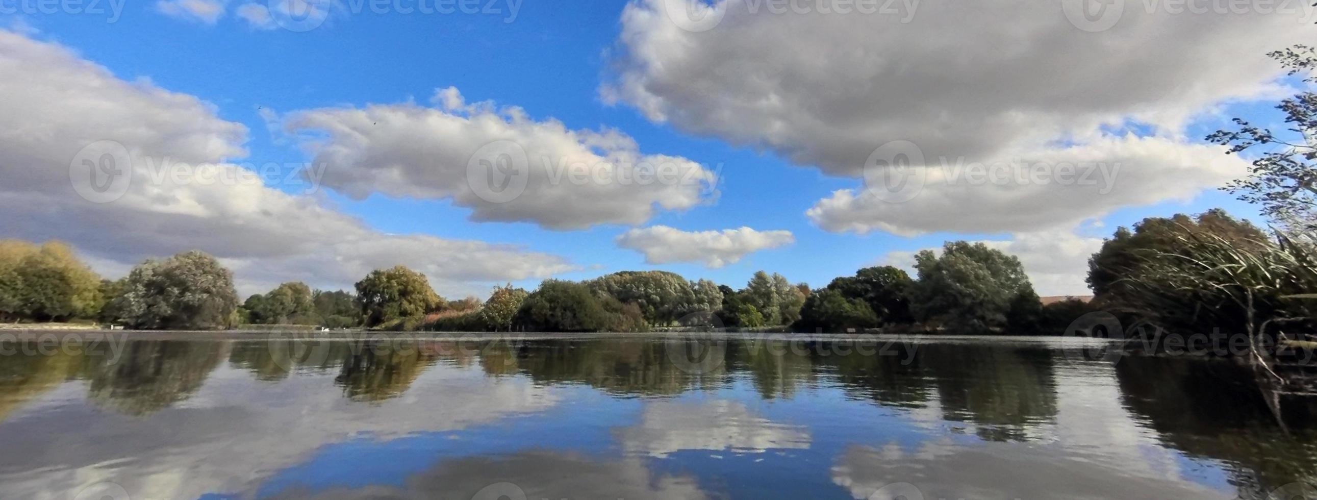 Loompit fishing lake in Trimley photo