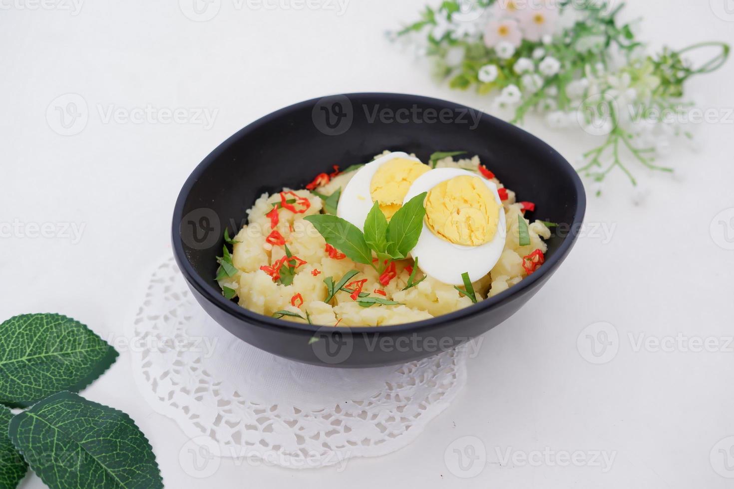 mashed potatoes with eggs as a background photo