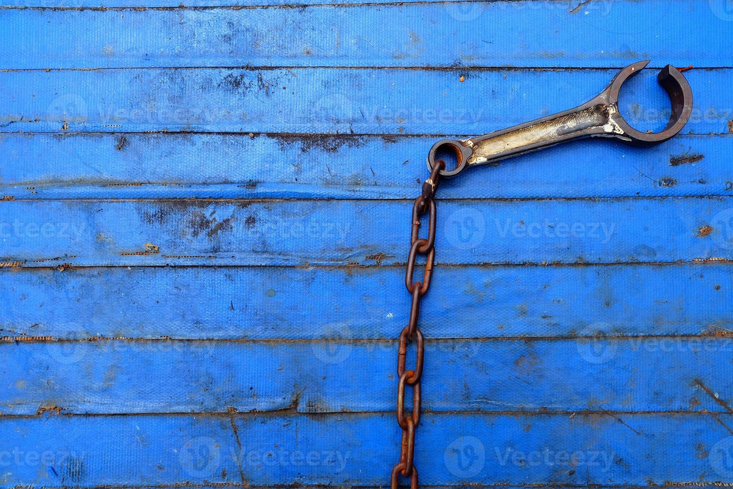 D.I.Y. Soft Drink Bottle Opener, Made from Connecting Rod. photo