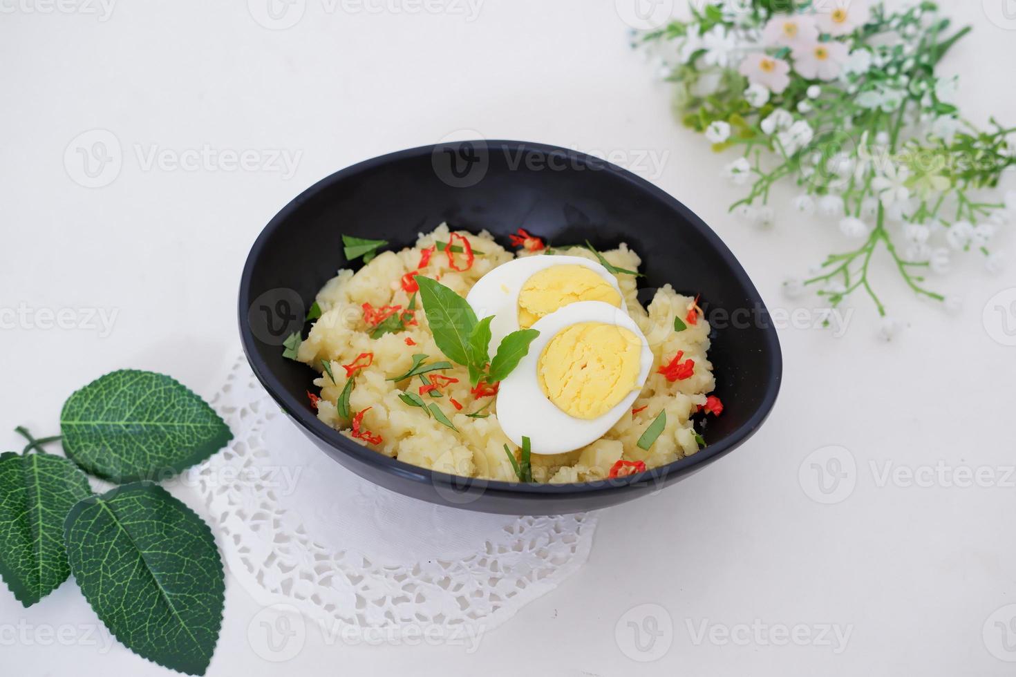 mashed potatoes with eggs as a background photo