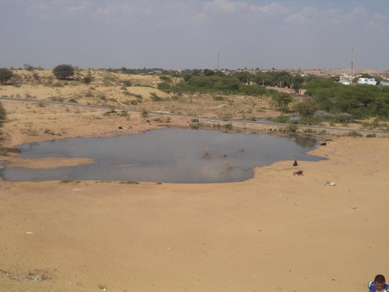 lago en un Desierto foto