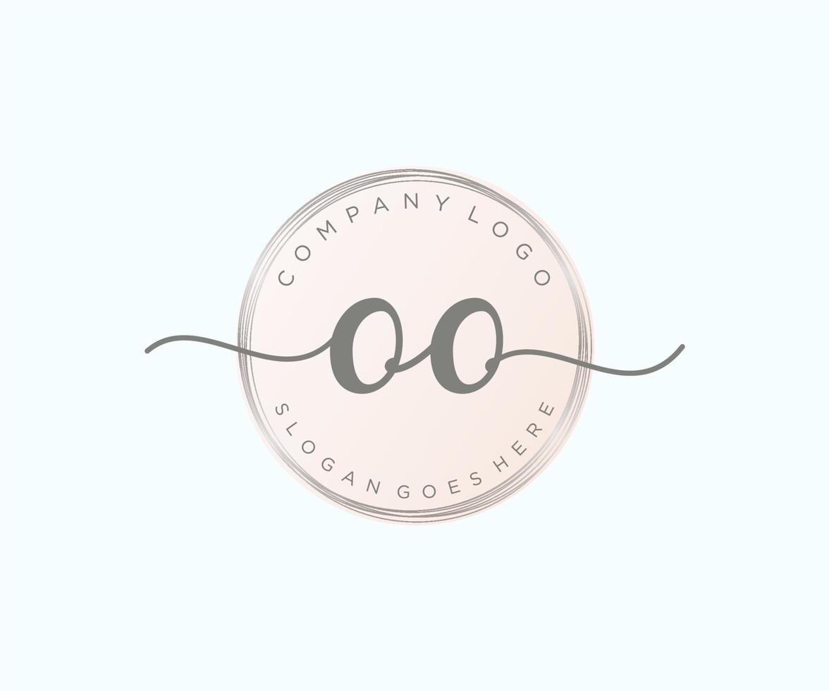 Initial OO feminine logo. Usable for Nature, Salon, Spa, Cosmetic and Beauty Logos. Flat Vector Logo Design Template Element.