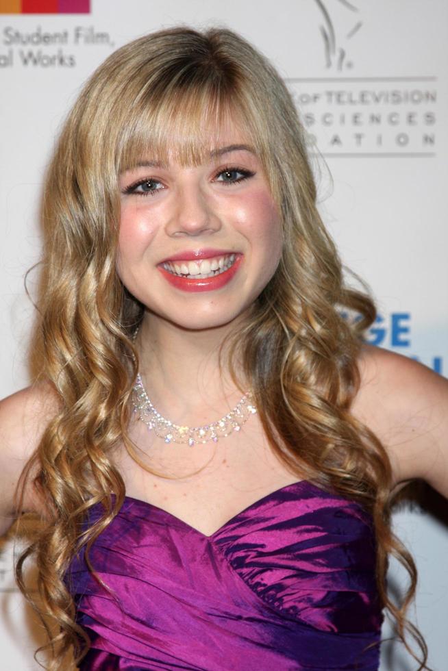 Jennette McCurdy arriving at the 30th College Television Awards Gala at ...