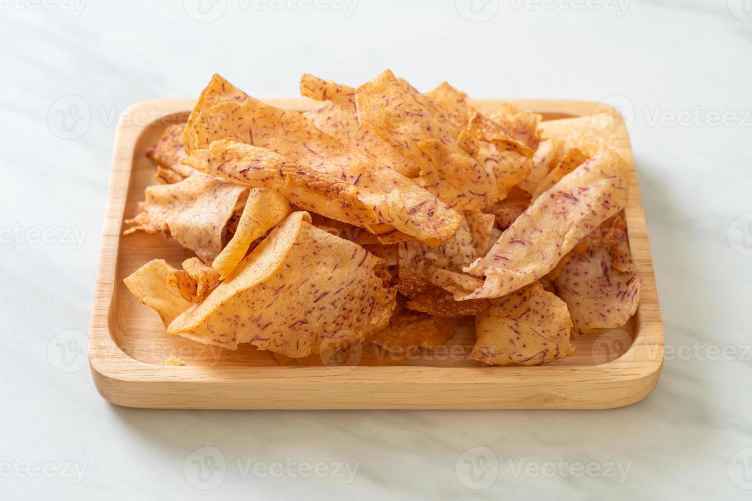 Taro Chips fried or baked sliced taro 19886113 Stock Photo at Vecteezy