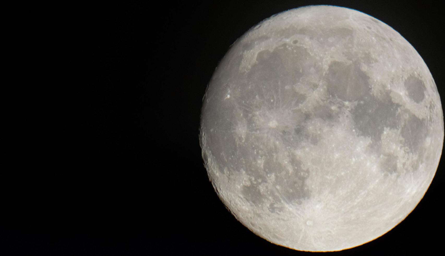 moon in black background photo