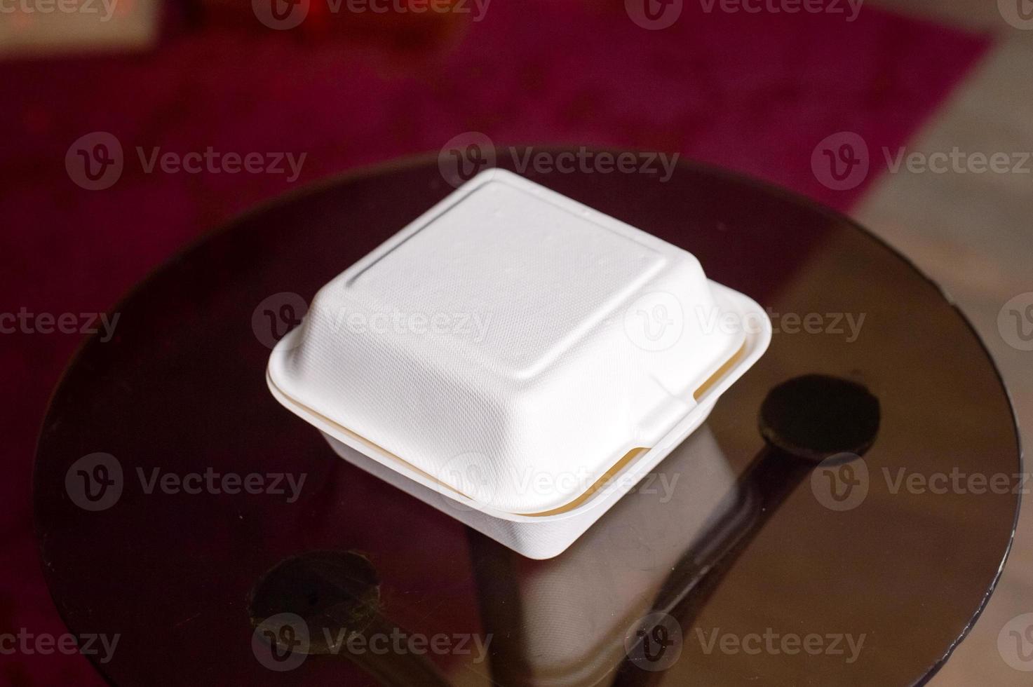 Disposable Ecofriendly Bento Cake box 19944765 Stock Photo at Vecteezy
