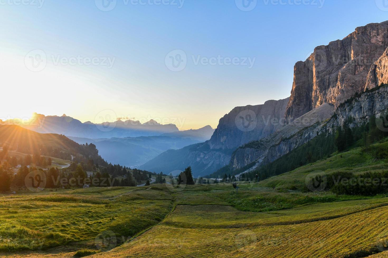 aéreo ver de jardinera aprobar, passo jardinera, rifugio frara, dolomitas, dolomitas, sur Tirol, Italia, la unesco mundo herencia. foto