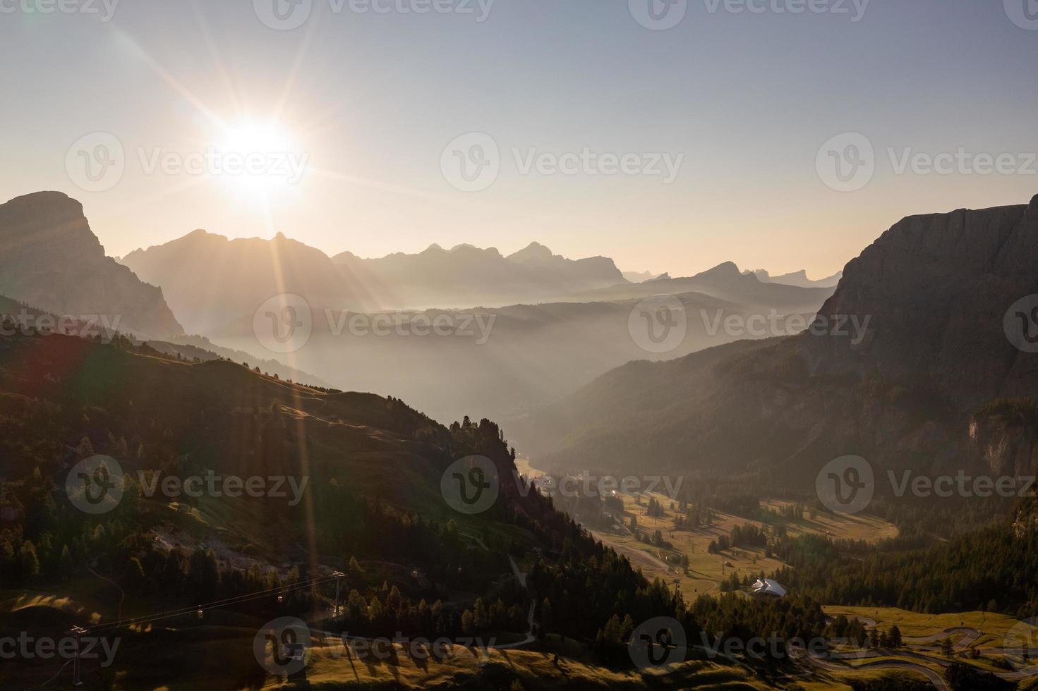 aéreo ver de jardinera aprobar, passo jardinera, rifugio frara, dolomitas, dolomitas, sur Tirol, Italia, la unesco mundo herencia. foto