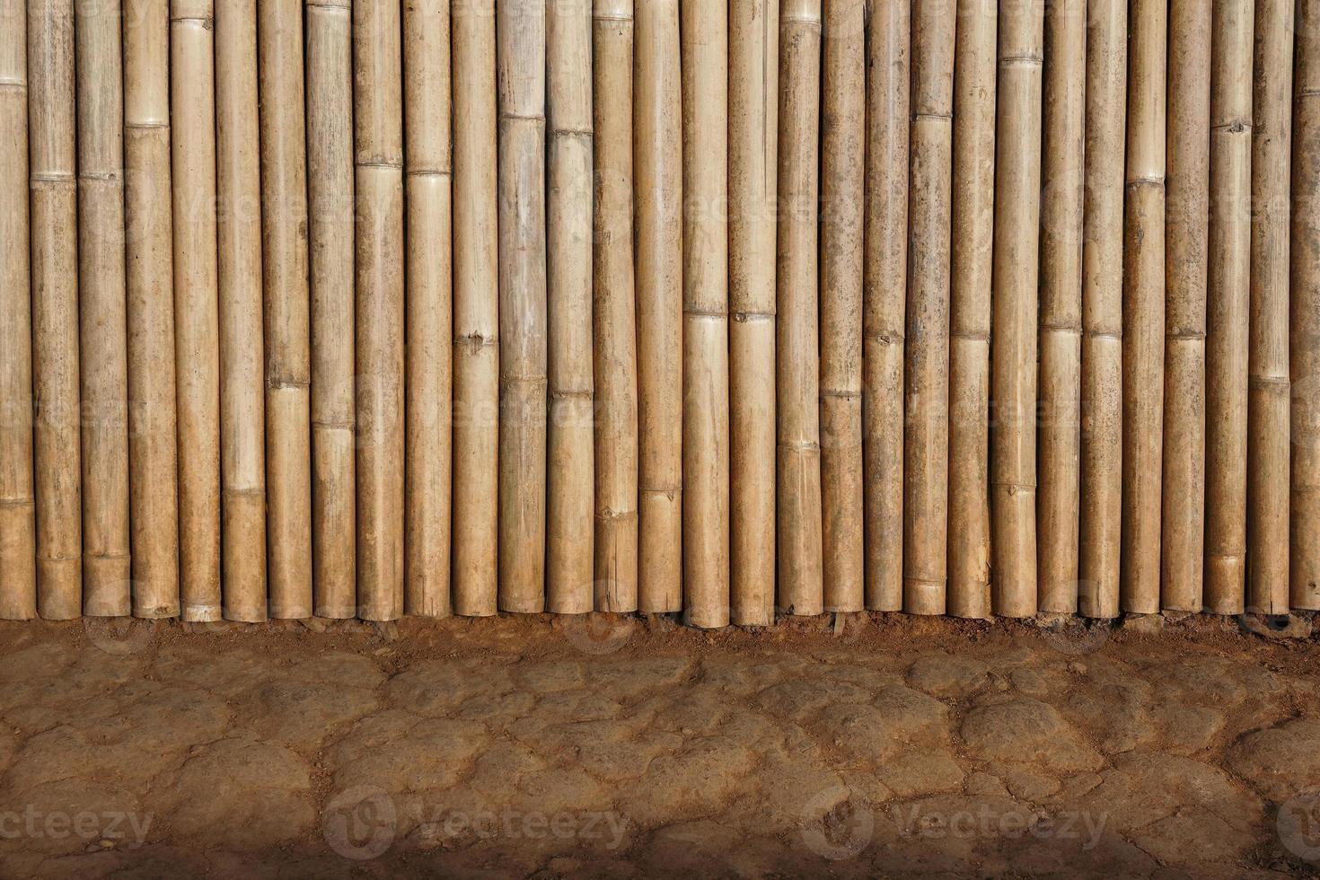 fondo de valla de bambú, bambú de textura antigua foto