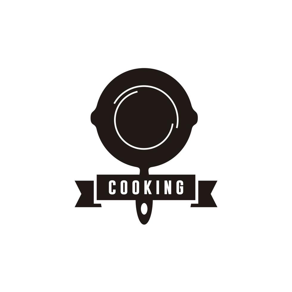 Cooking class logo. Vintage old skillet cast iron logo design restaurant vector