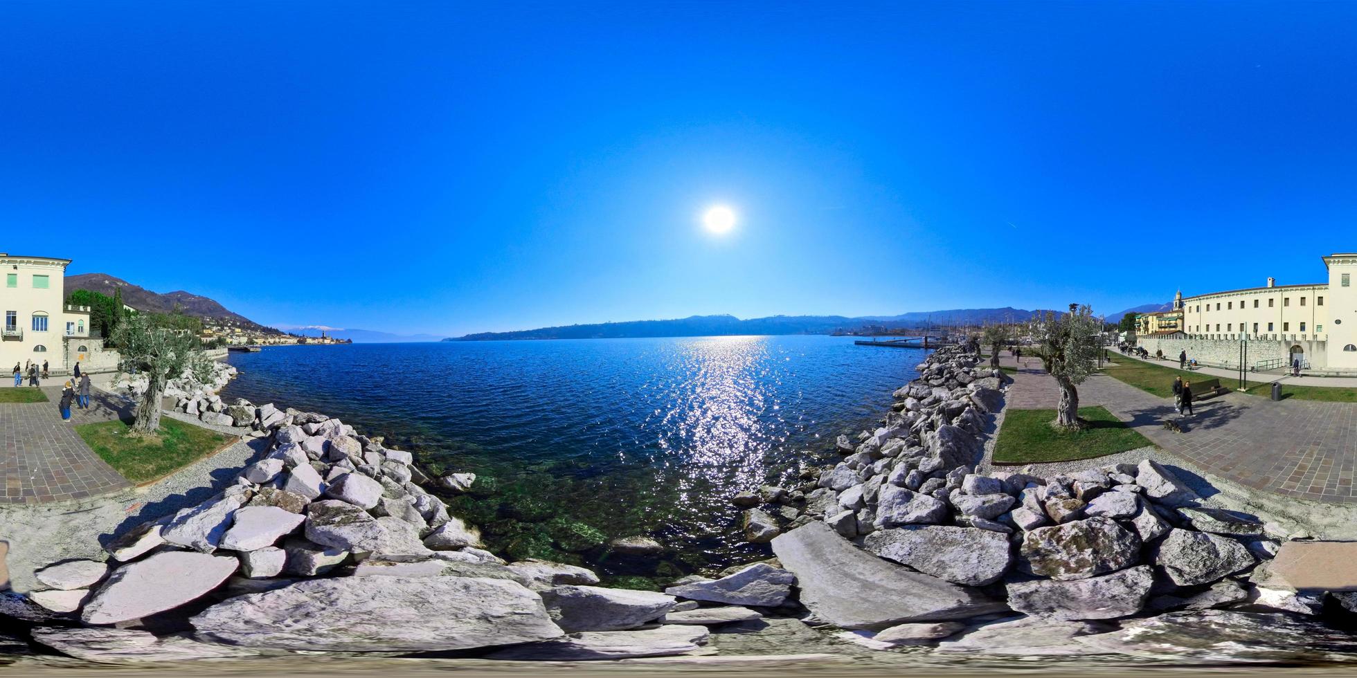 Explore the hidden gems of Salo on the Italian Garda Lake photo