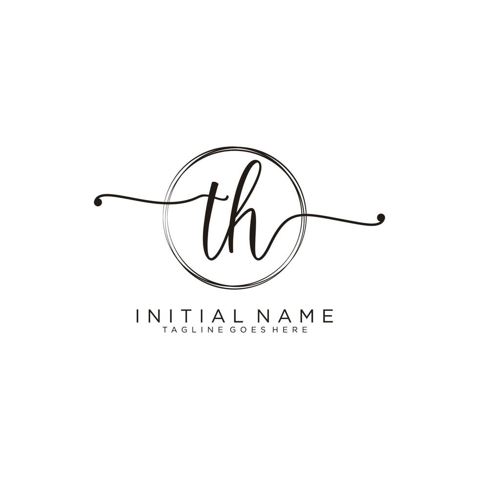 inicial th femenino logo colecciones modelo. escritura logo de inicial firma, boda, moda, joyería, boutique, floral y botánico con creativo modelo para ninguna empresa o negocio. vector