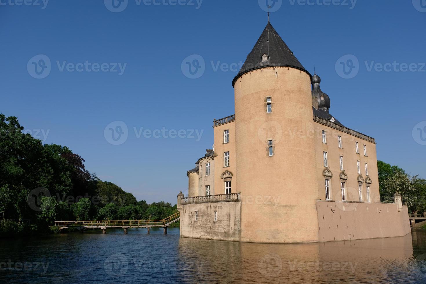 Gemen castle in westphalia photo