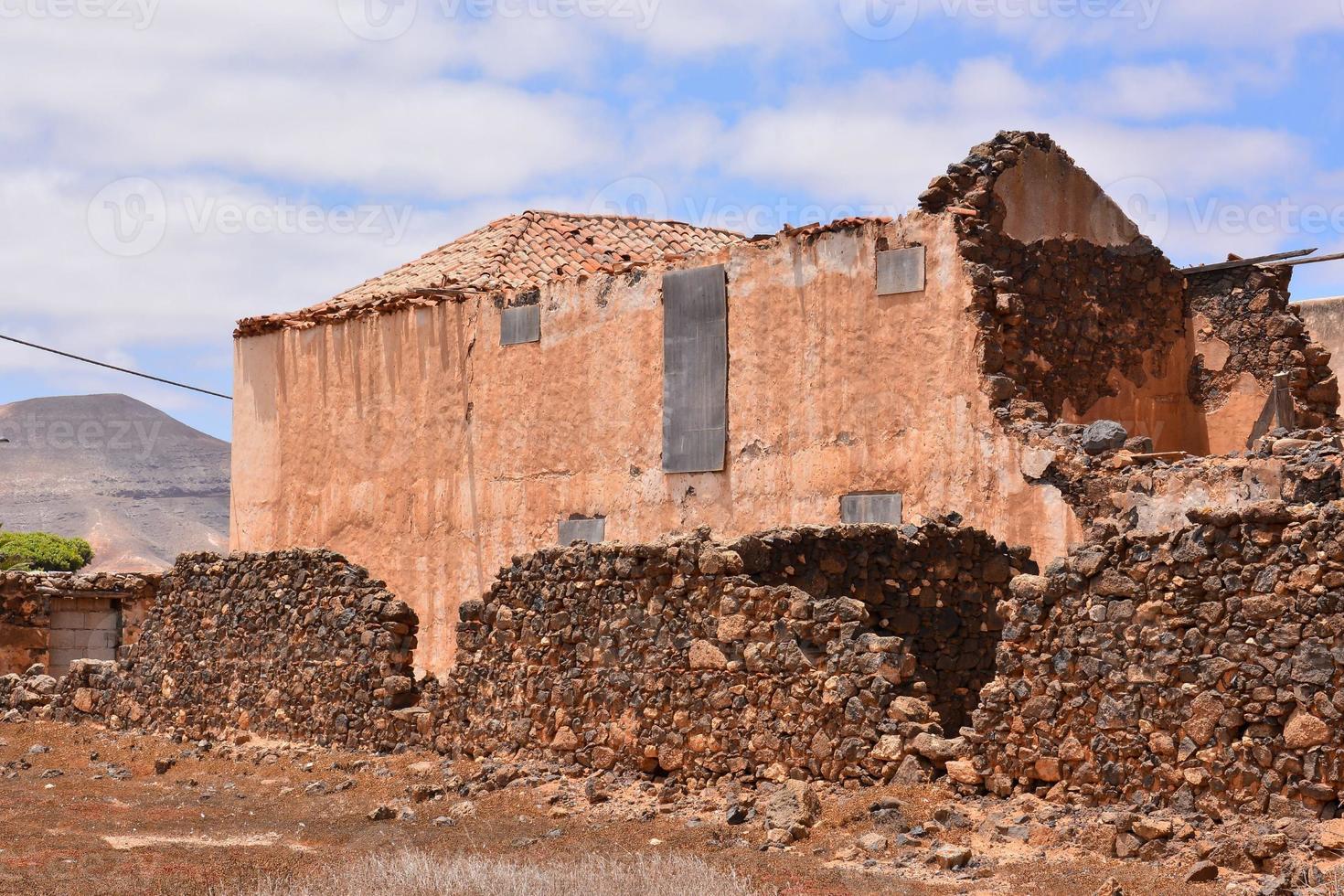 Crumbling old structure photo