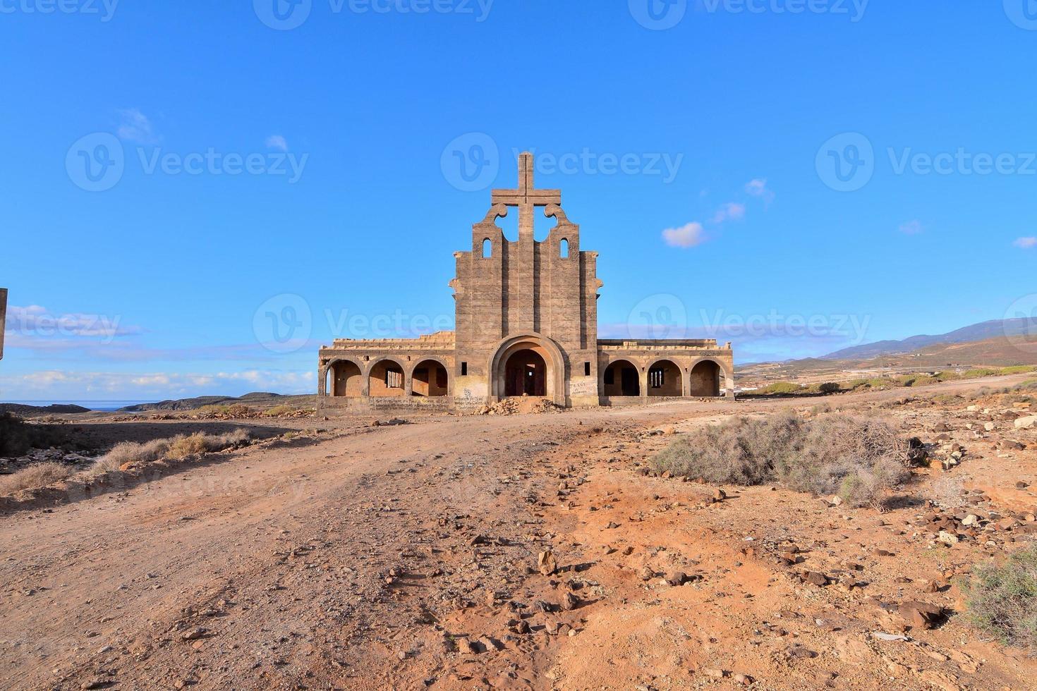 Iglesia en el Desierto 20130586 Foto de stock en Vecteezy