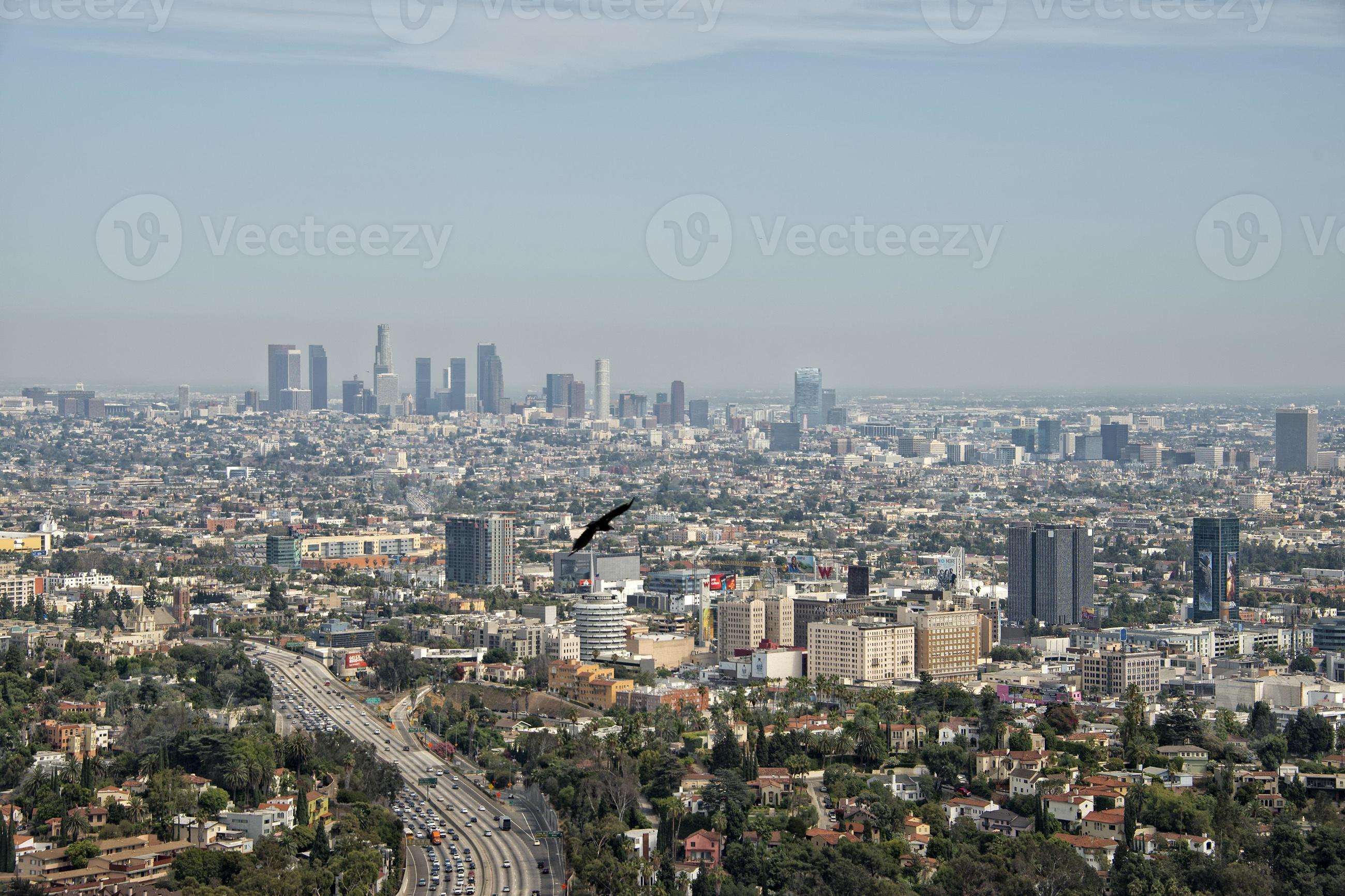 los angeles view from mulholland drive 20163676 Stock Photo at Vecteezy